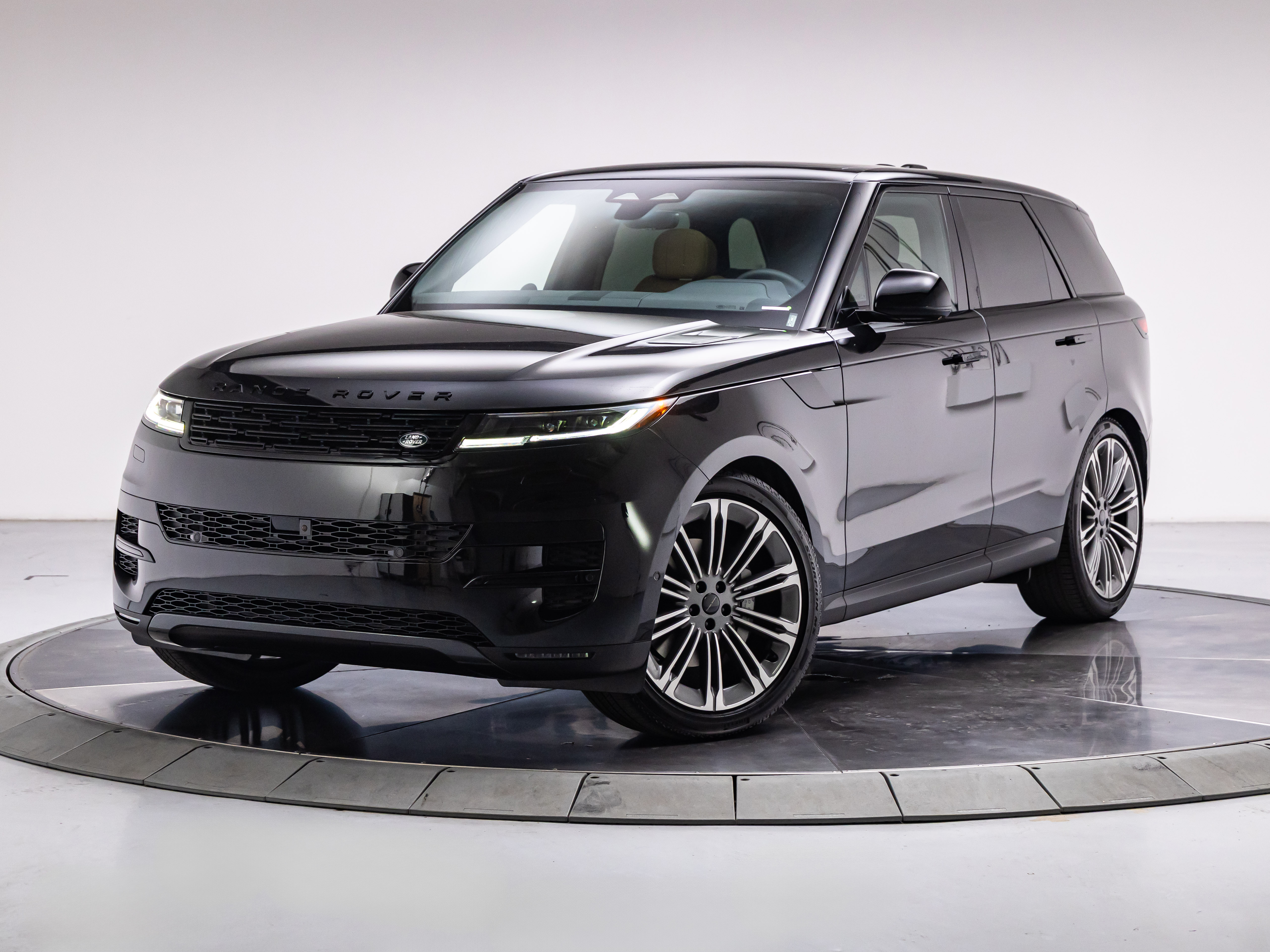 New 2027 Land Rover Range Rover Sport SE