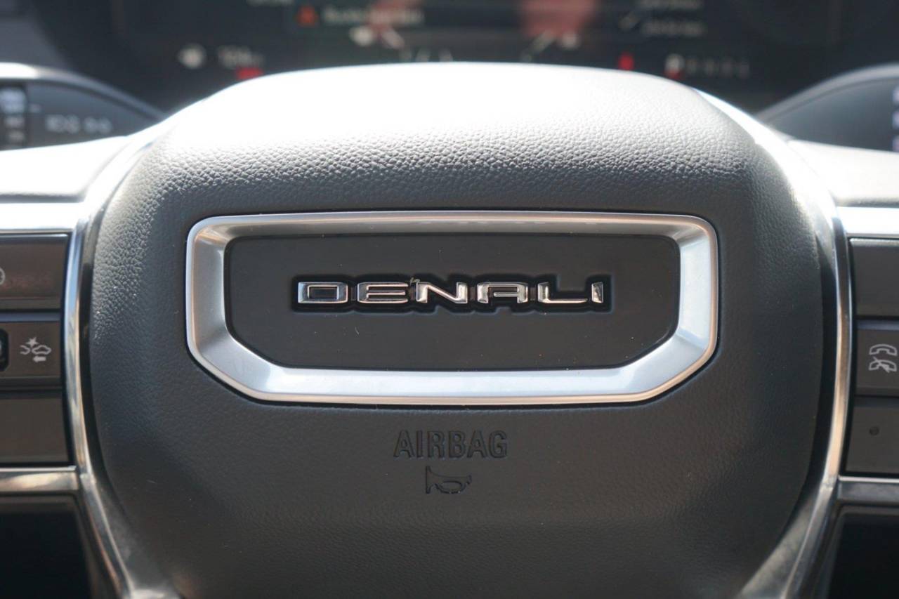 Certified Used 2025 GMC Acadia FWD Denali, photo 14