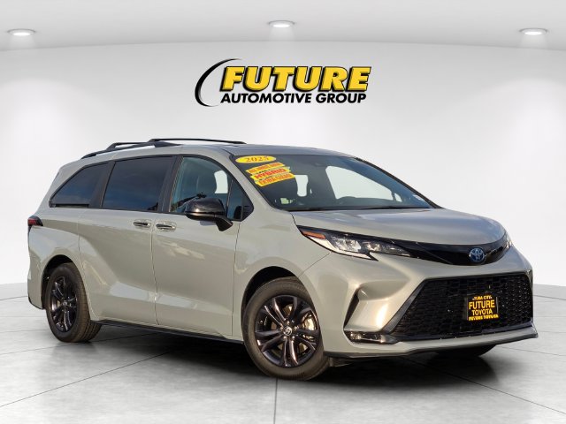 2025 Toyota Sienna XSE