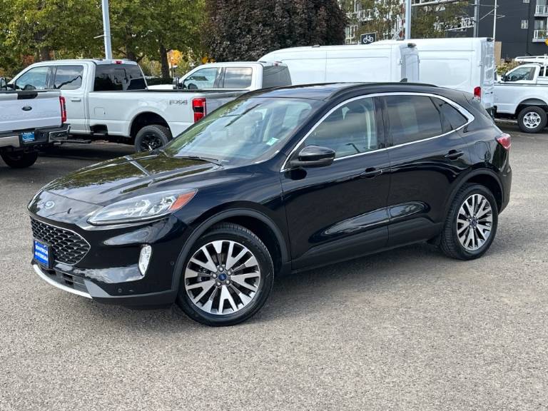 2020 Ford Escape Titanium
