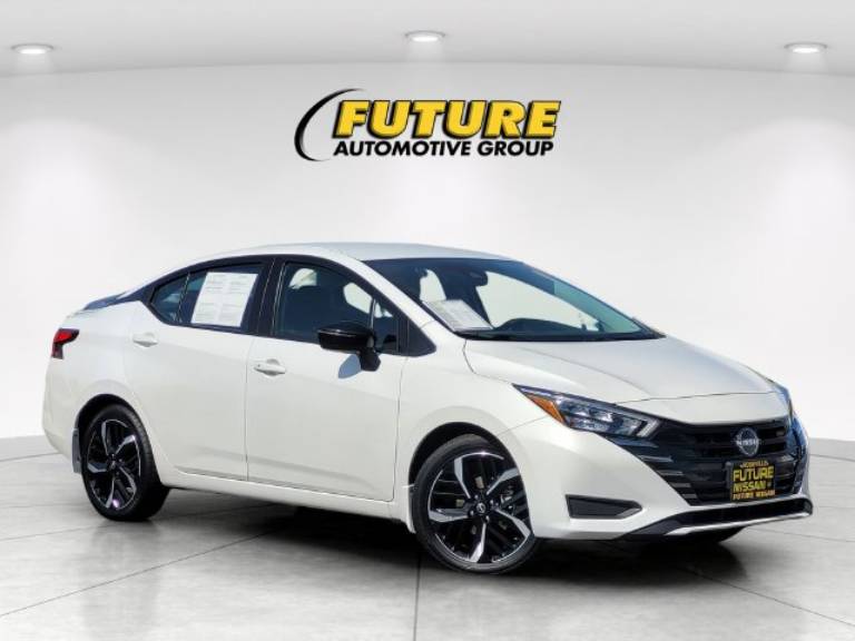 2024 Nissan Versa 1.6 SR
