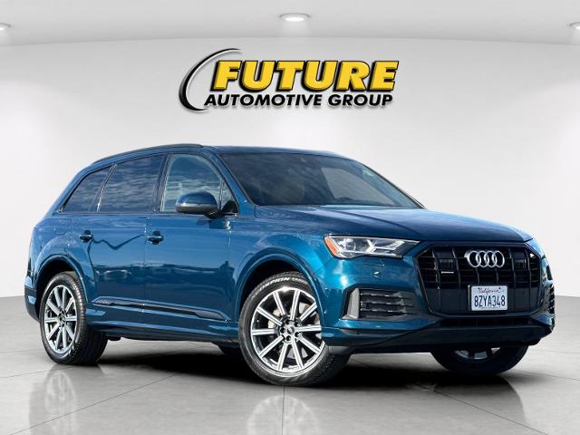 2022 Audi Q7 45 Premium Plus