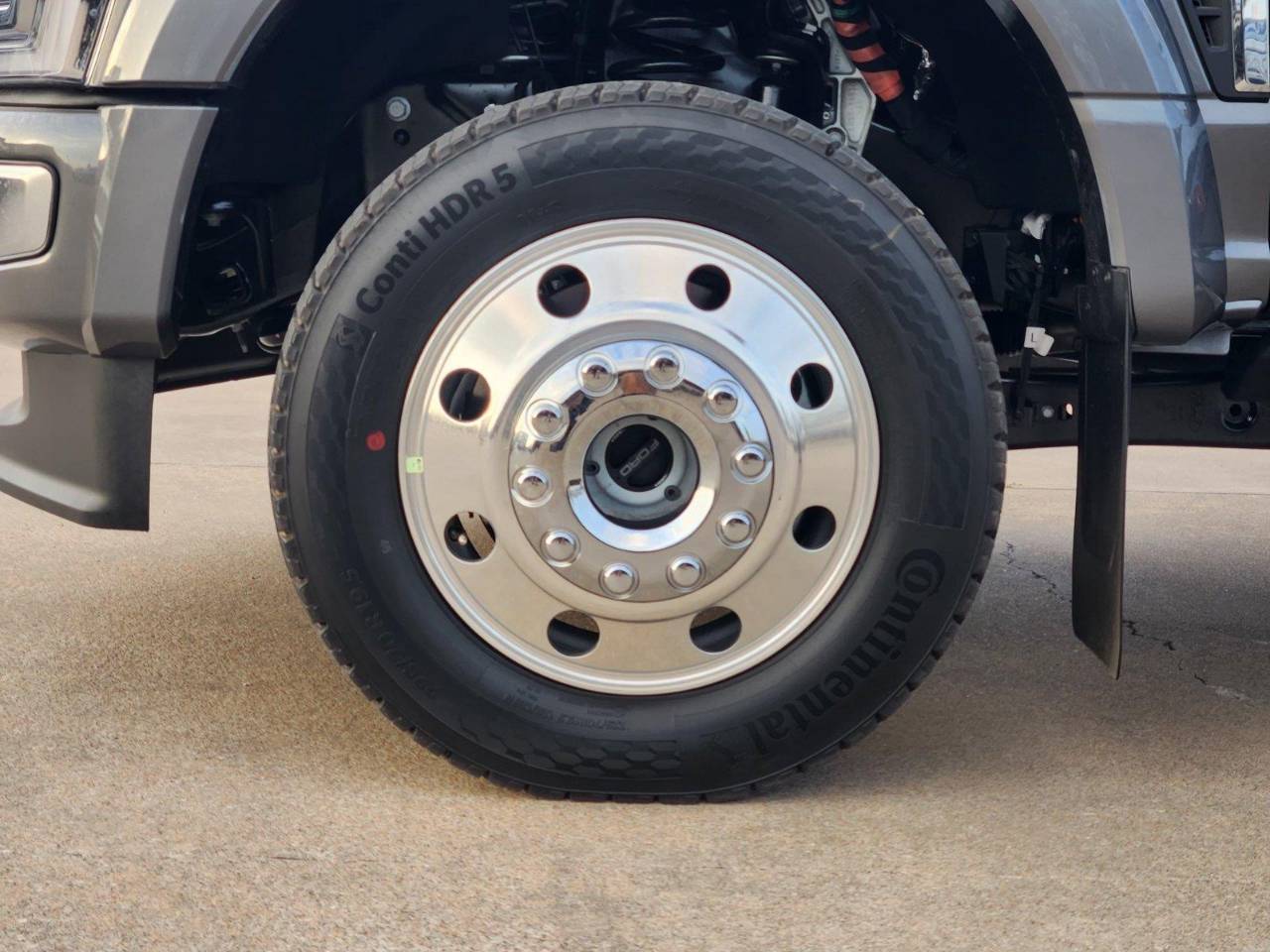 New 2026 Ford Super Duty F-450 DRW Platinum, photo 7