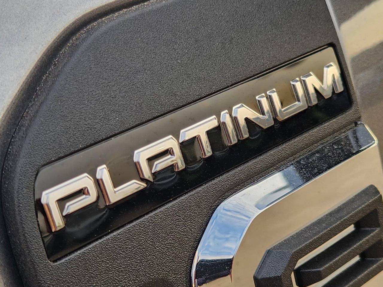 New 2026 Ford Super Duty F-450 DRW Platinum, photo 8