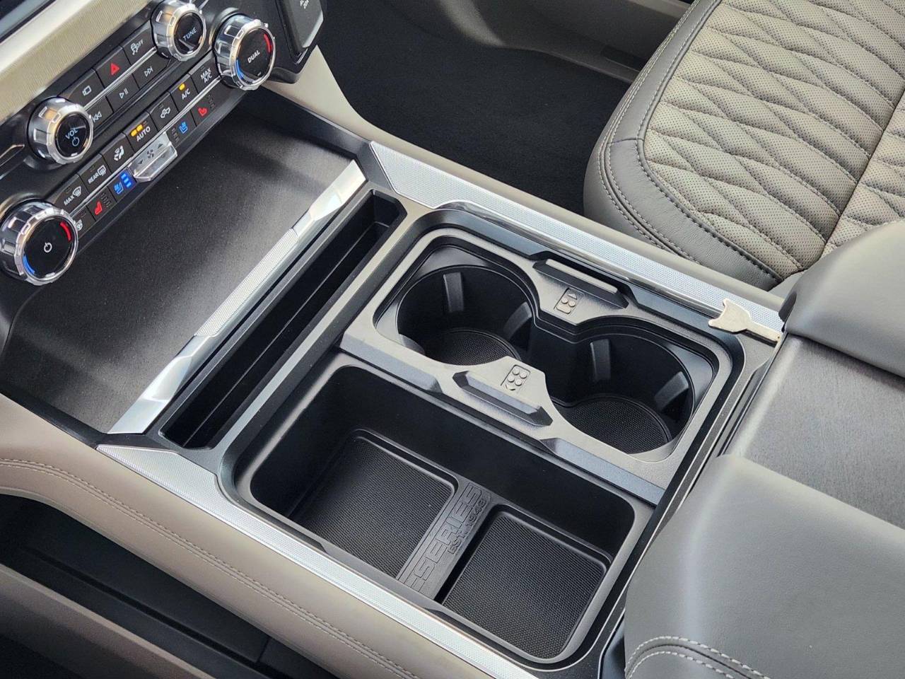 New 2026 Ford Super Duty F-450 DRW Platinum, photo 15