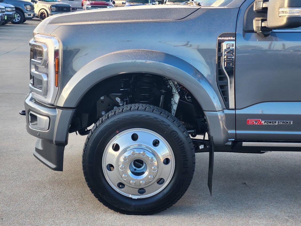 New 2026 Ford Super Duty F-450 DRW Platinum, photo 6