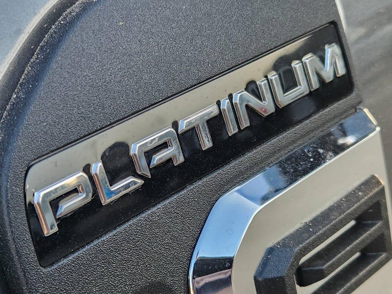New 2026 Ford Super Duty F-450 DRW Platinum, photo 8