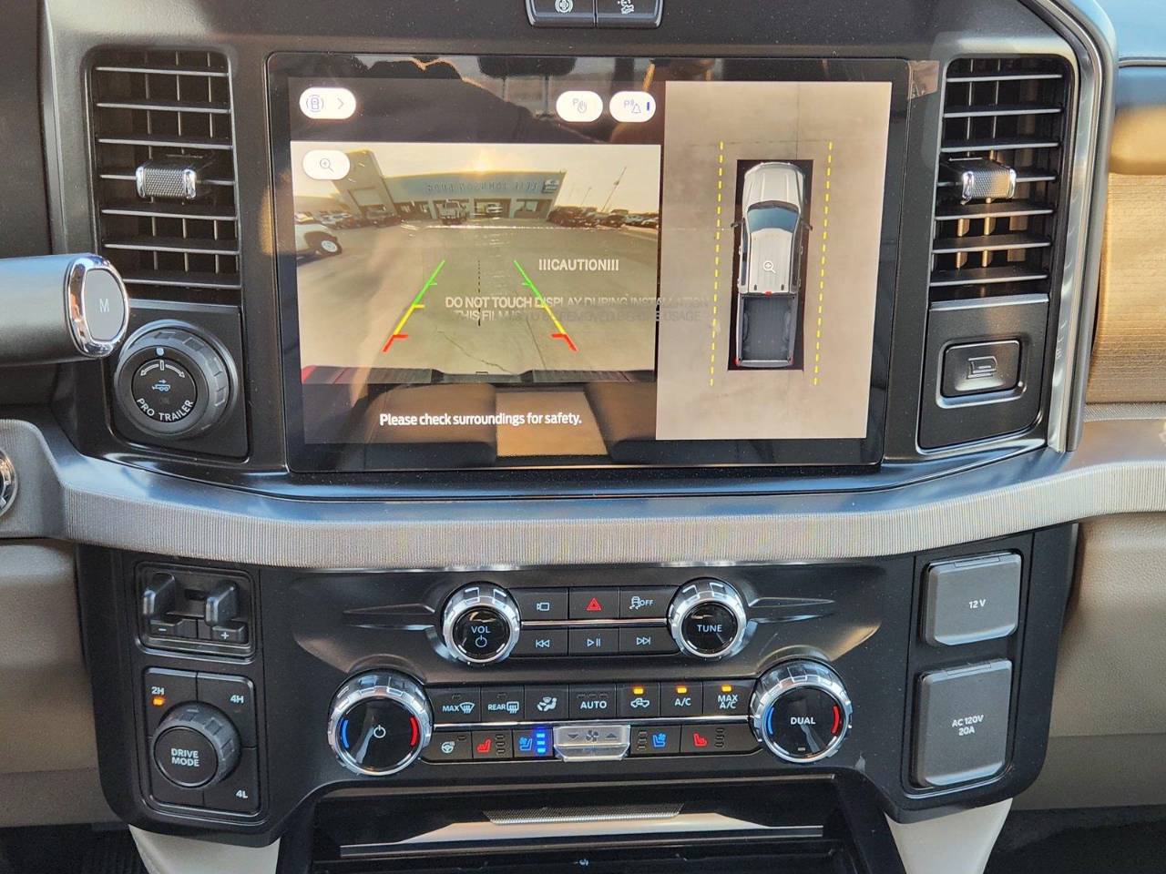 New 2026 Ford Super Duty F-450 DRW Platinum, photo 13