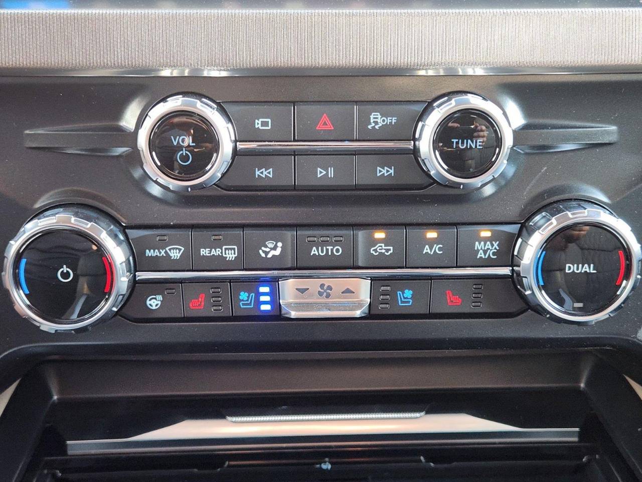 New 2026 Ford Super Duty F-450 DRW Platinum, photo 14
