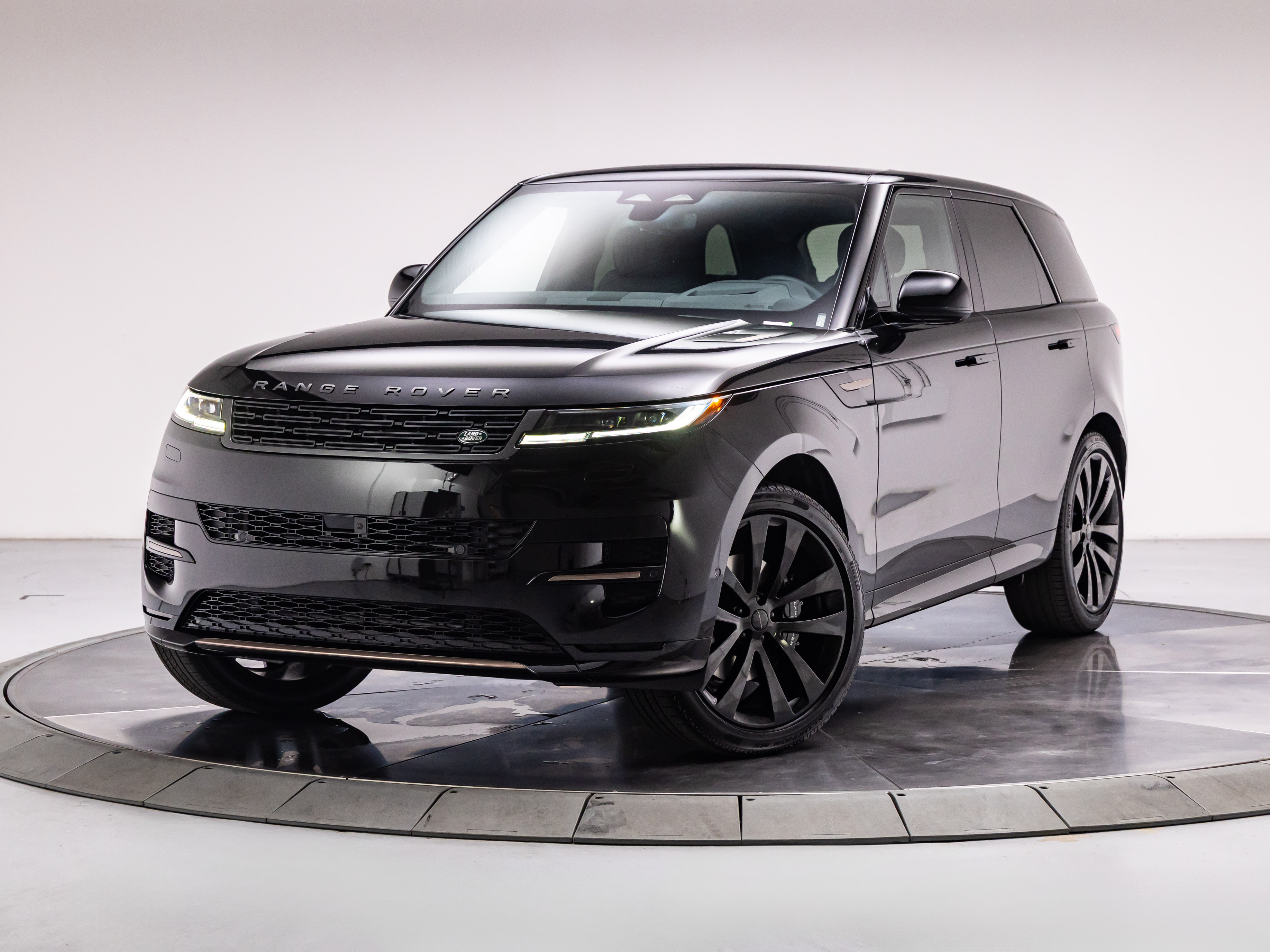 New 2027 Land Rover Range Rover Sport Dynamic SE
