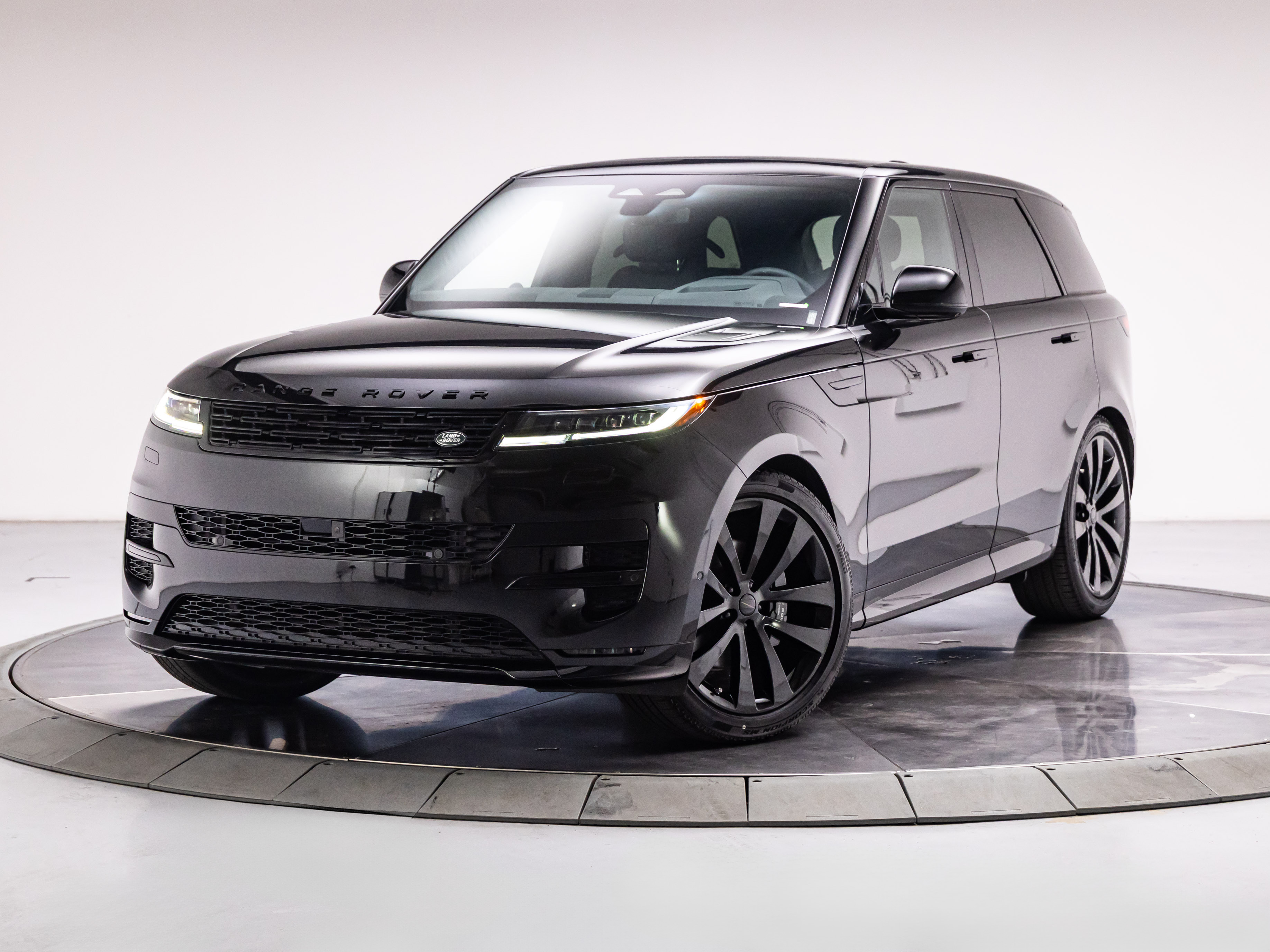 New 2026 Land Rover Range Rover Sport P400 Dynamic SE