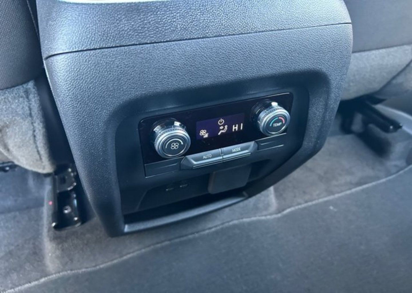 2026 GMC Acadia Elevation - Photo 38