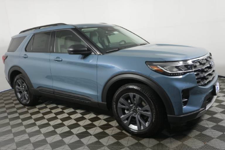 2026 Ford Explorer Active w/100A Pkg