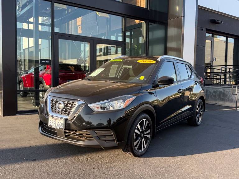 2020 Nissan Kicks SV