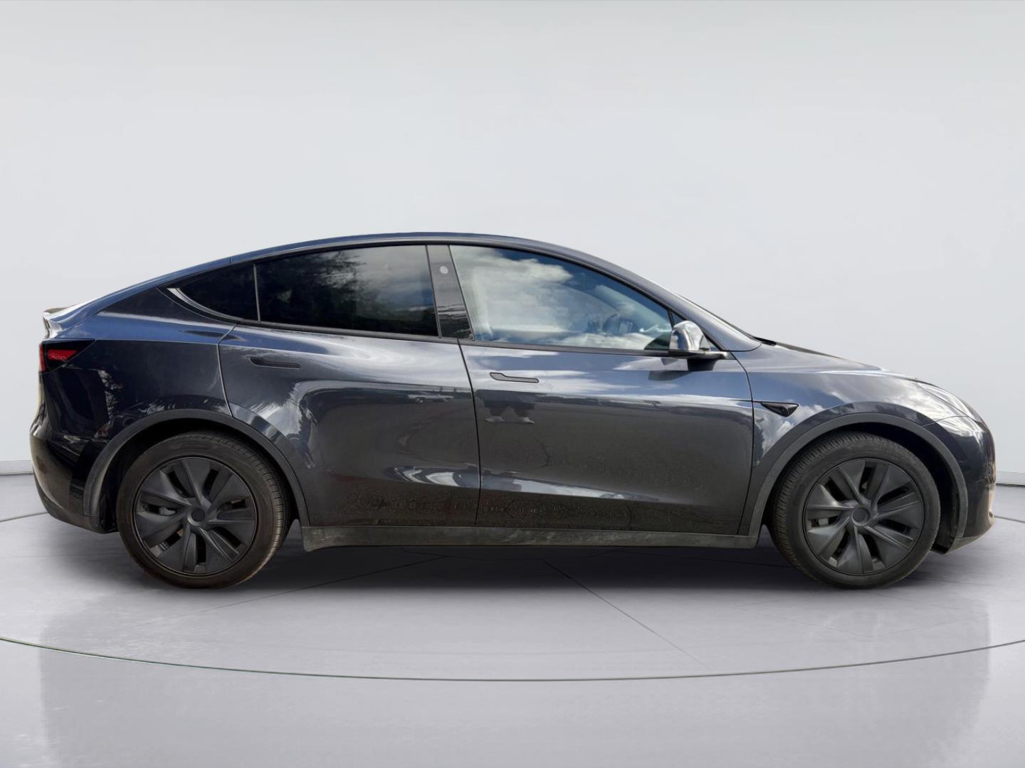 Used 2025 Tesla Model Y Long Range with VIN 7SAYGAEE5SF224011 for sale in San Antonio, TX