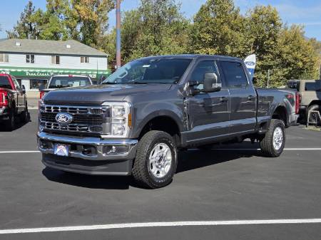 2027 Ford Super Duty F-250 SRW XLT