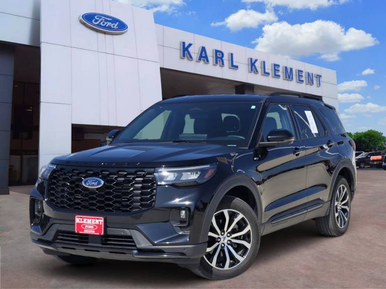 2025 Ford Explorer ST-Line