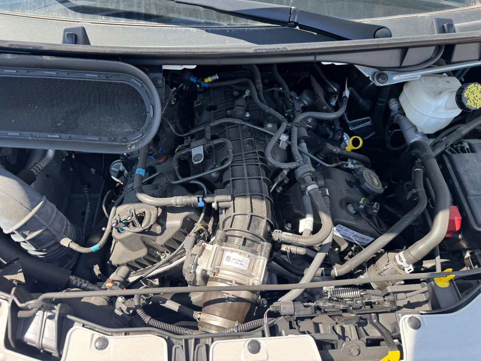 2025 Ford Transit Van Base - Photo 18