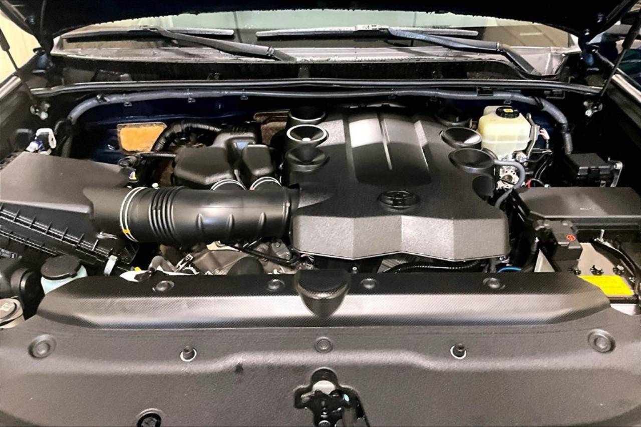 2021 Toyota 4Runner Venture - Photo 10