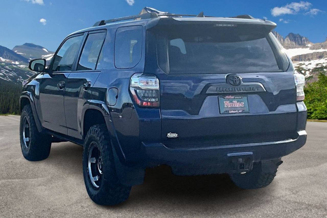 2021 Toyota 4Runner Venture - Photo 13
