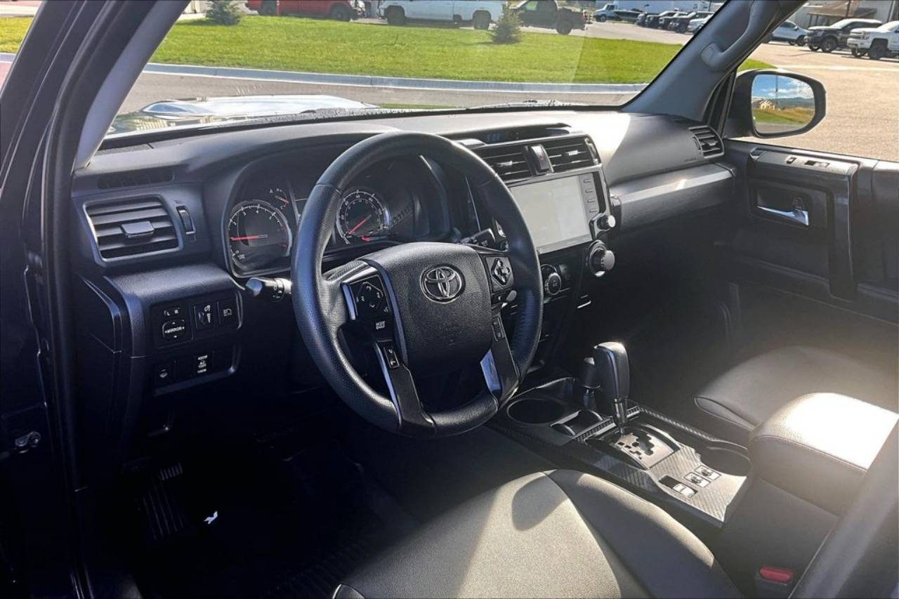 2021 Toyota 4Runner Venture - Photo 14