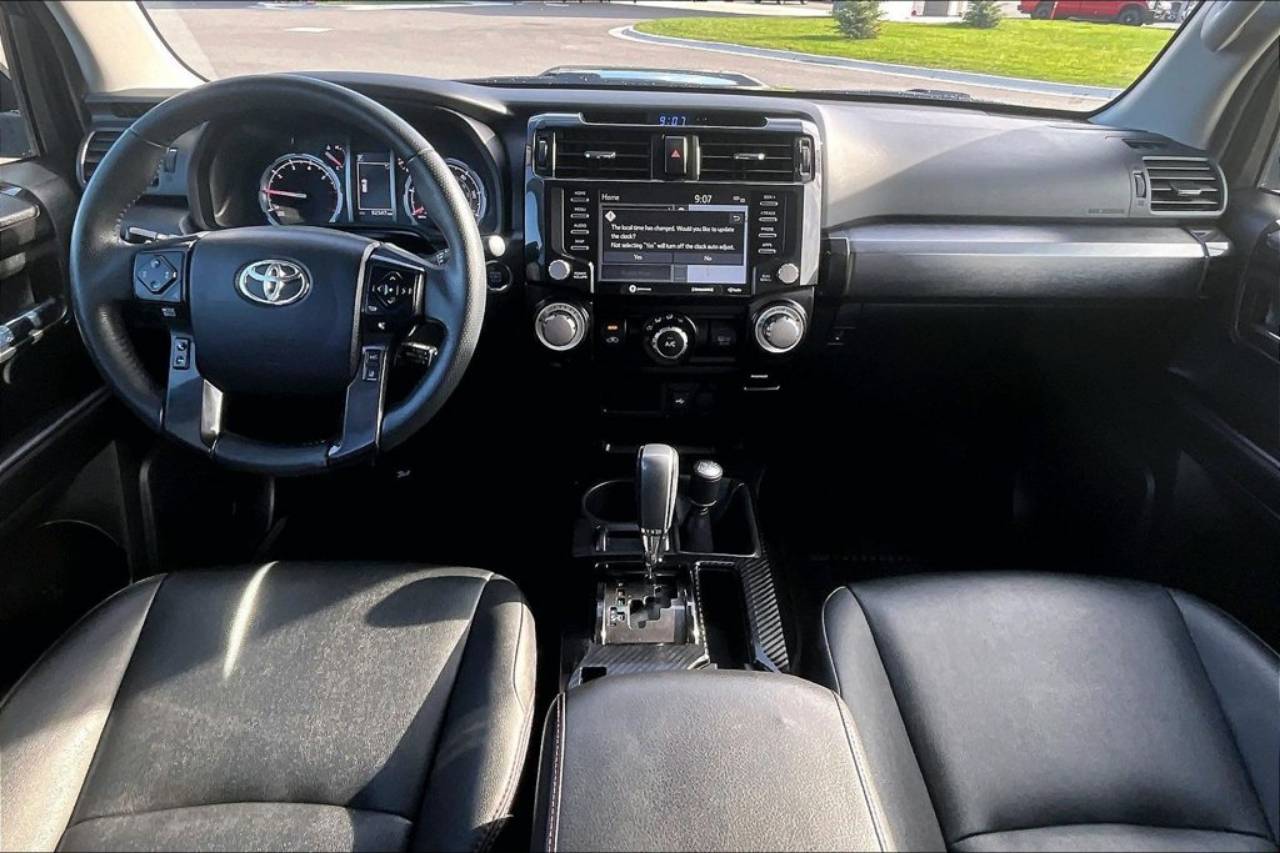 2021 Toyota 4Runner Venture - Photo 16
