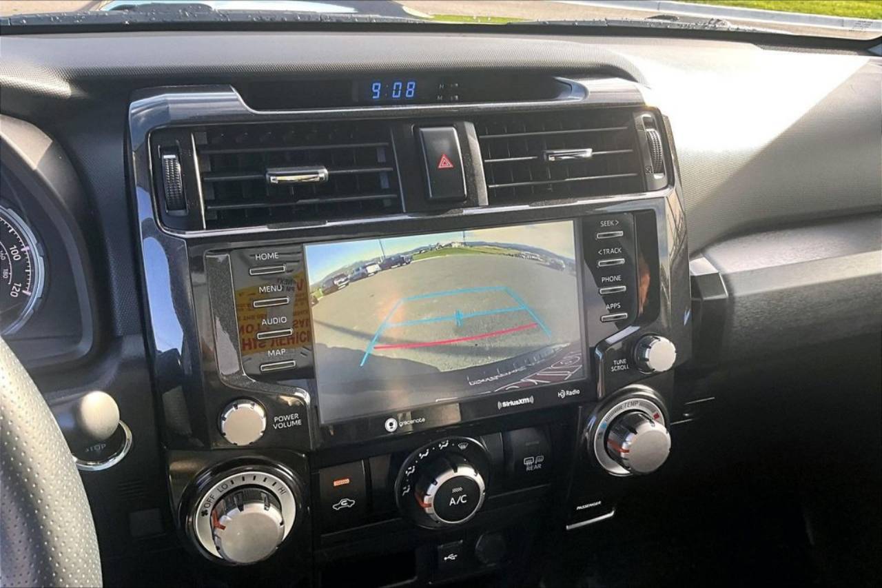 2021 Toyota 4Runner Venture - Photo 21