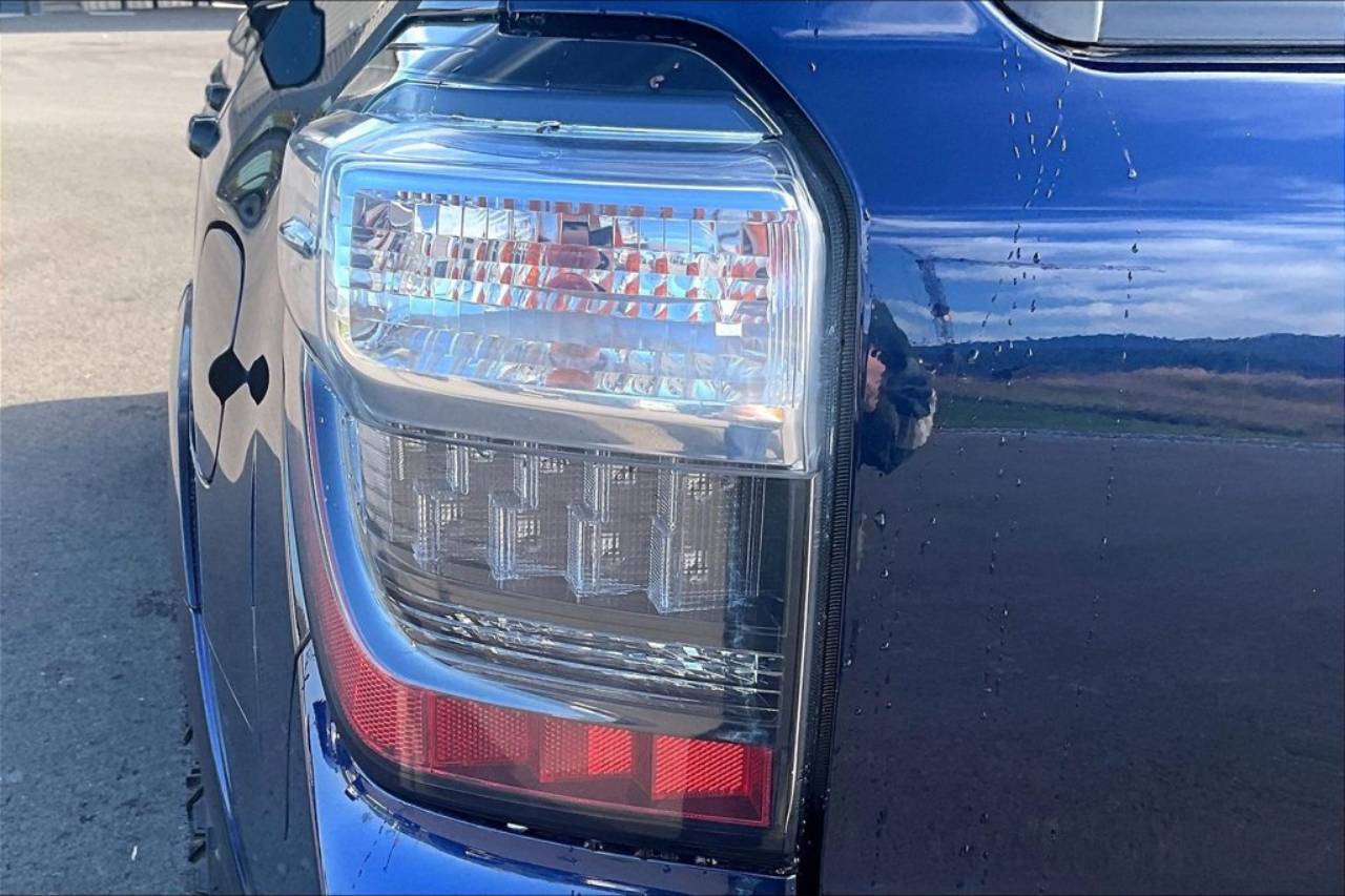 2021 Toyota 4Runner Venture - Photo 29