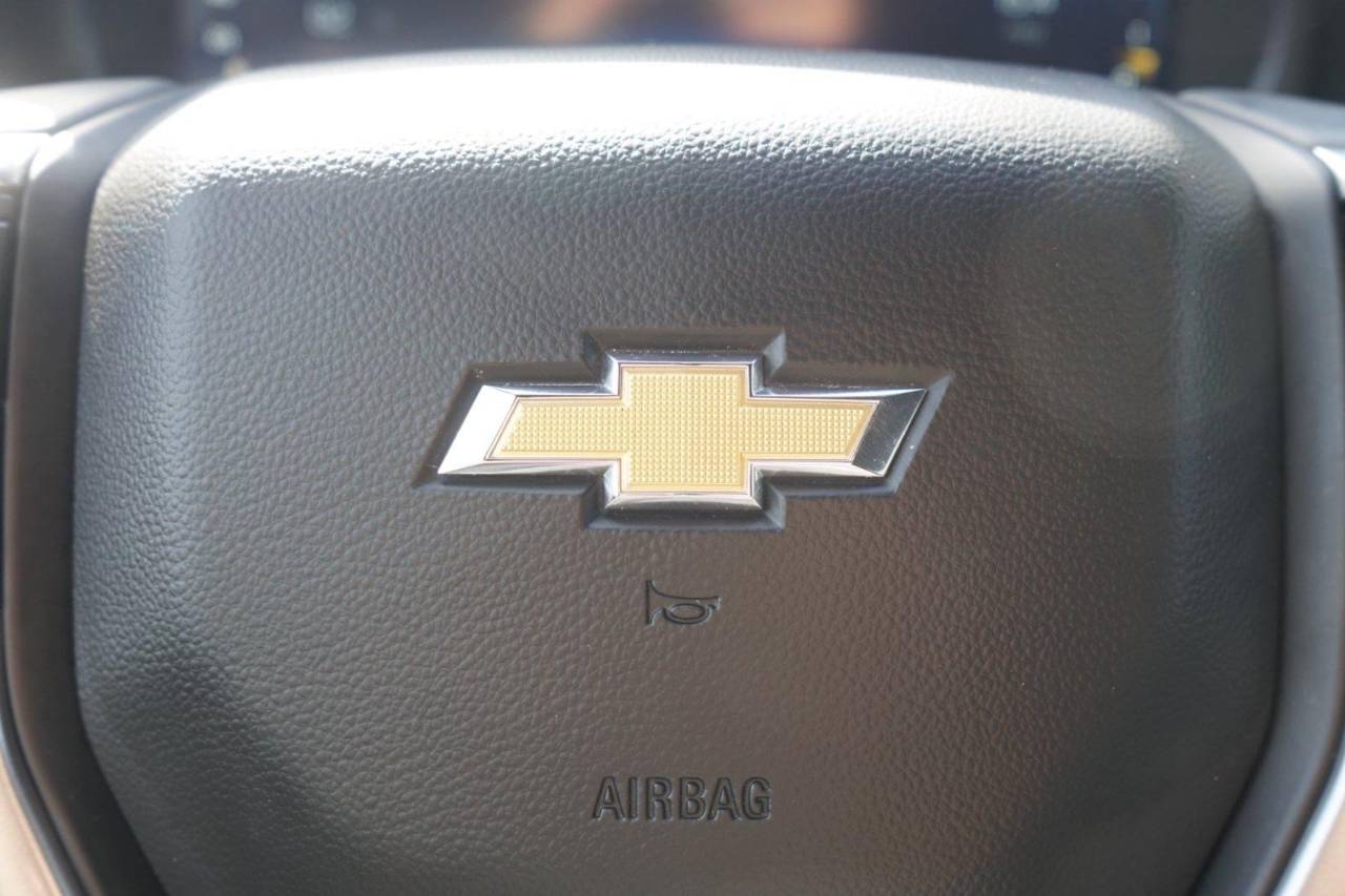 Certified Used 2024 Chevrolet Suburban LT, photo 14