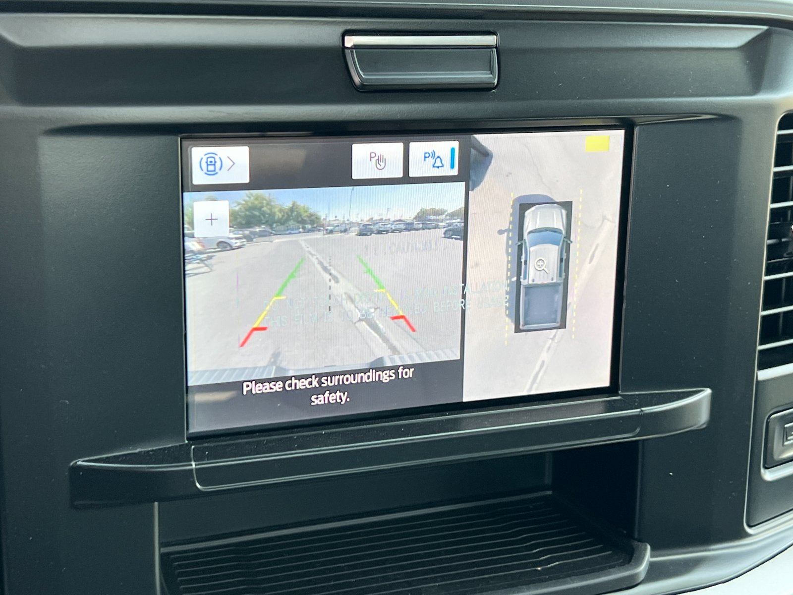 2025 Ford F-350 Super Duty XLT - Photo 17