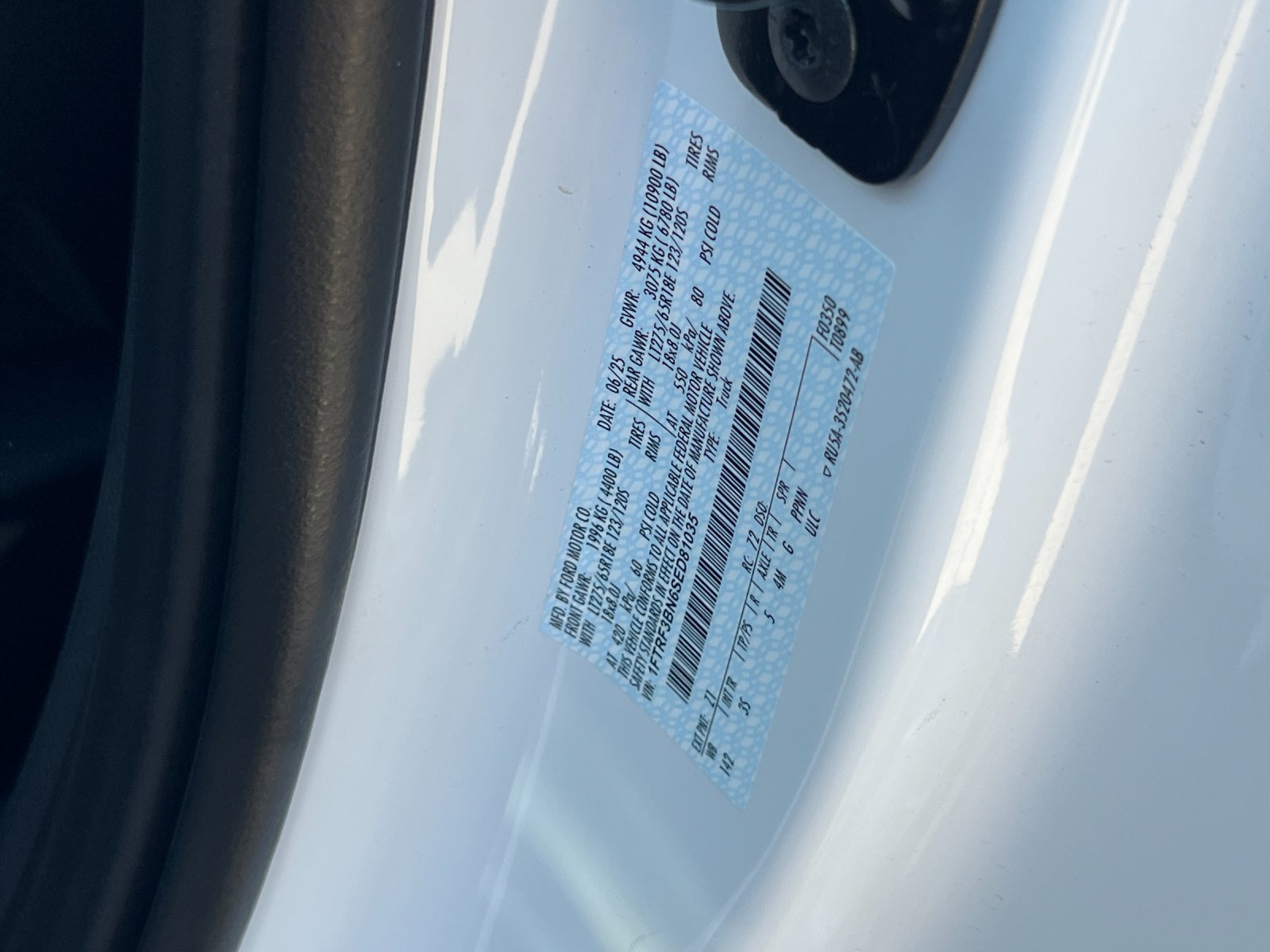 2025 Ford F-350 Super Duty XLT - Photo 24