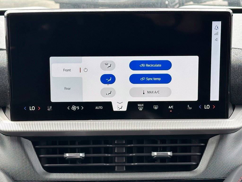 2027 Ford Explorer ST-LINE - Photo 13