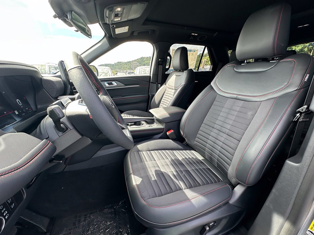 2027 Ford Explorer ST-LINE - Photo 17