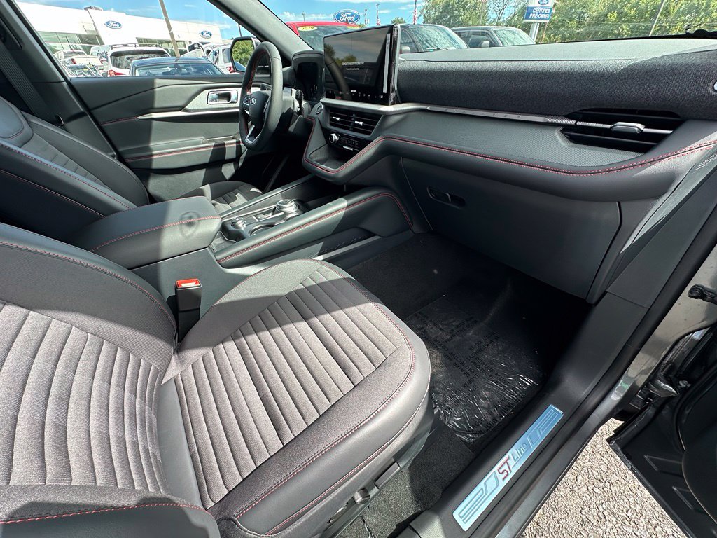 2027 Ford Explorer ST-LINE - Photo 22