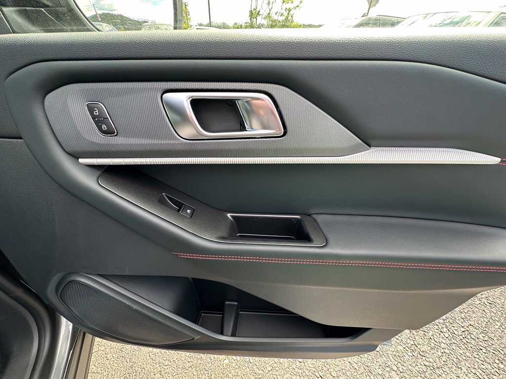 2027 Ford Explorer ST-LINE - Photo 24