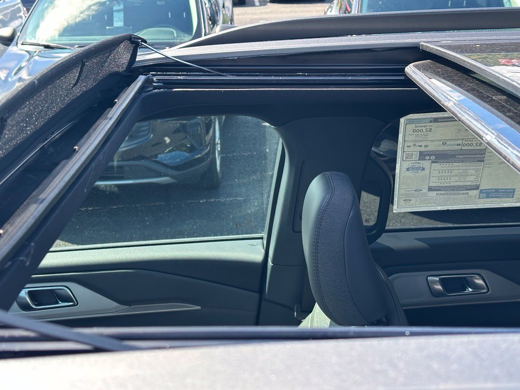 2027 Ford Explorer Active - Photo 7