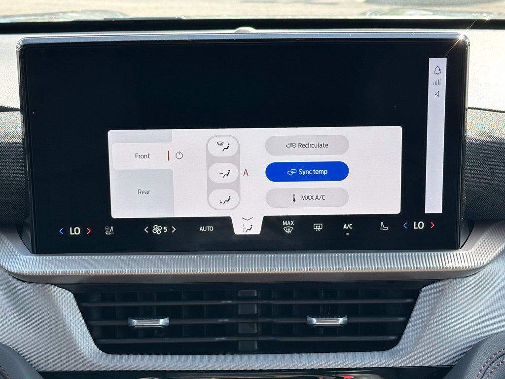 2027 Ford Explorer Active - Photo 13