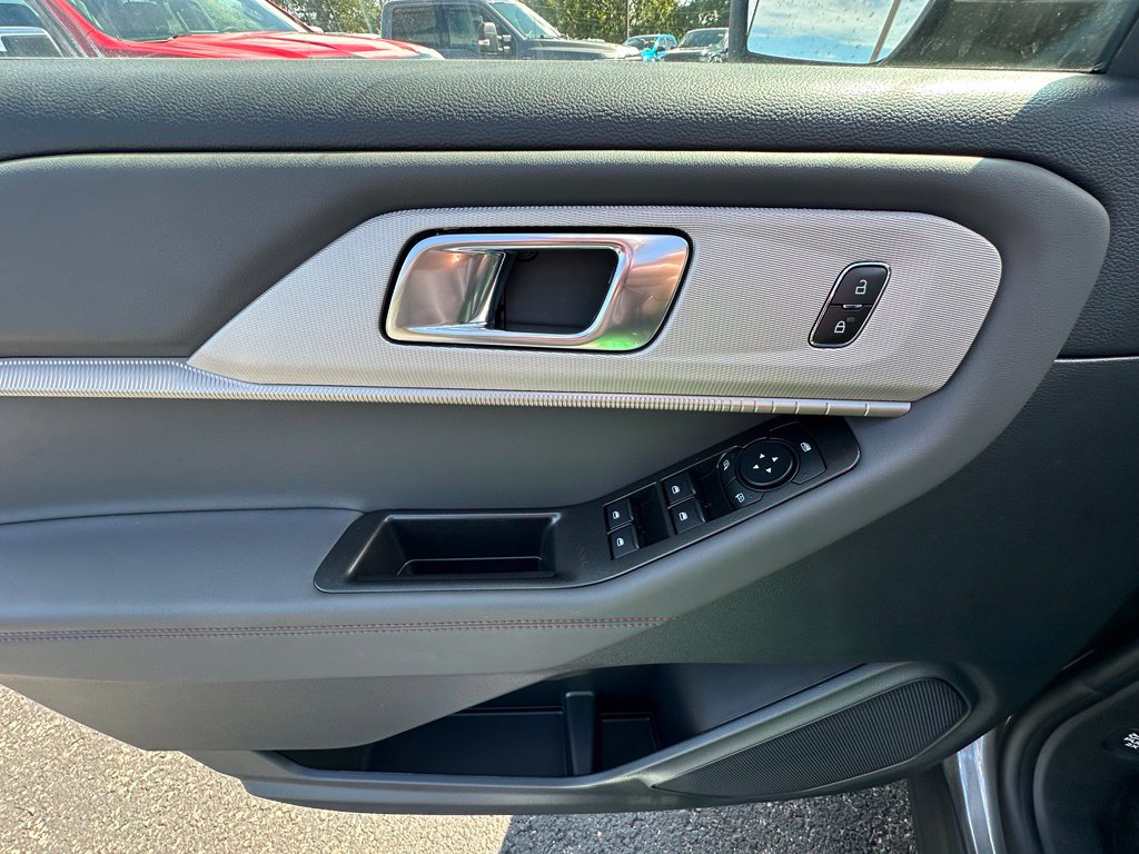 2027 Ford Explorer Active - Photo 17