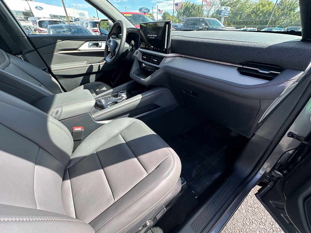 2027 Ford Explorer Active - Photo 21