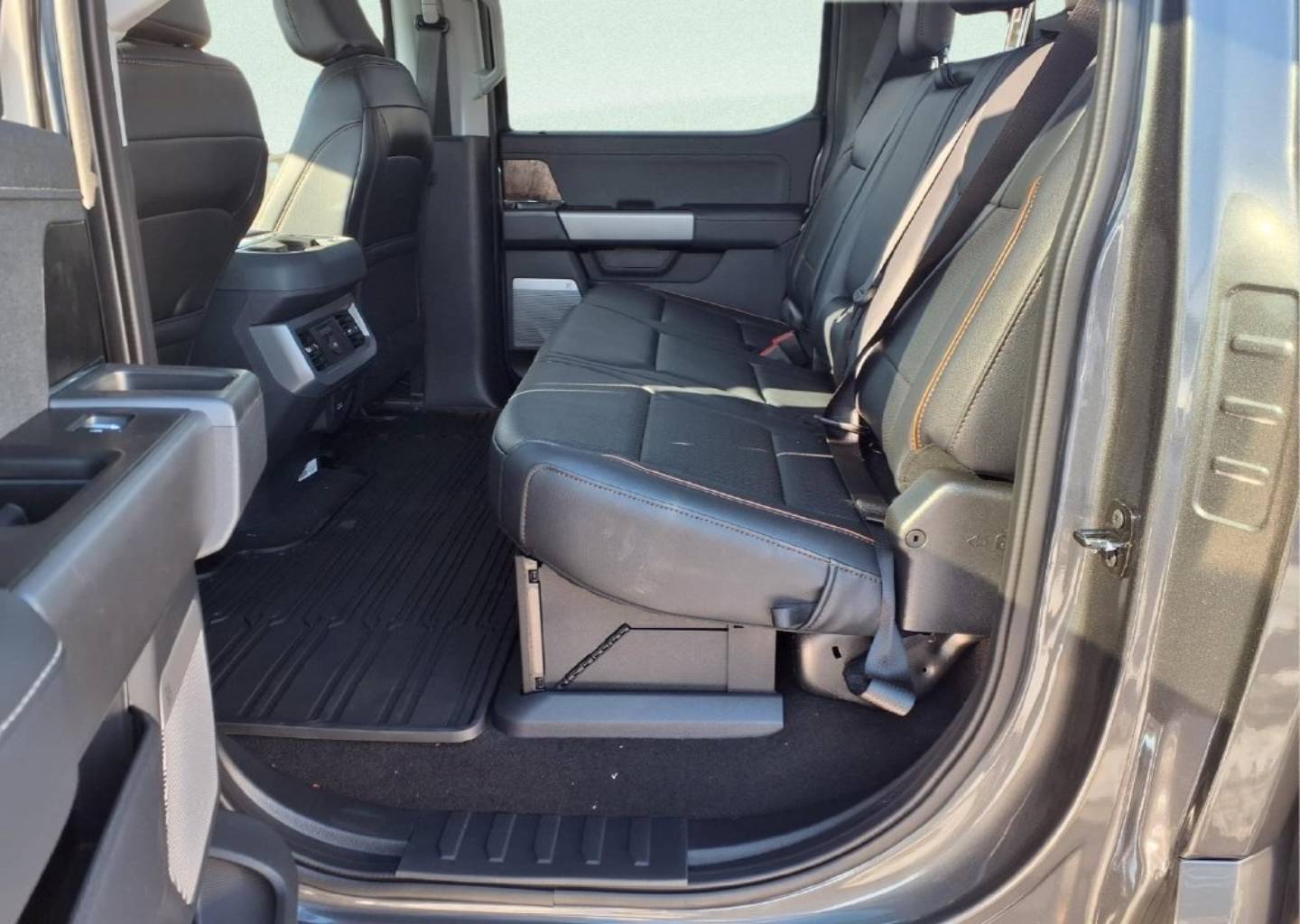 2026 Ford F-350 Super Duty Lariat - Photo 24