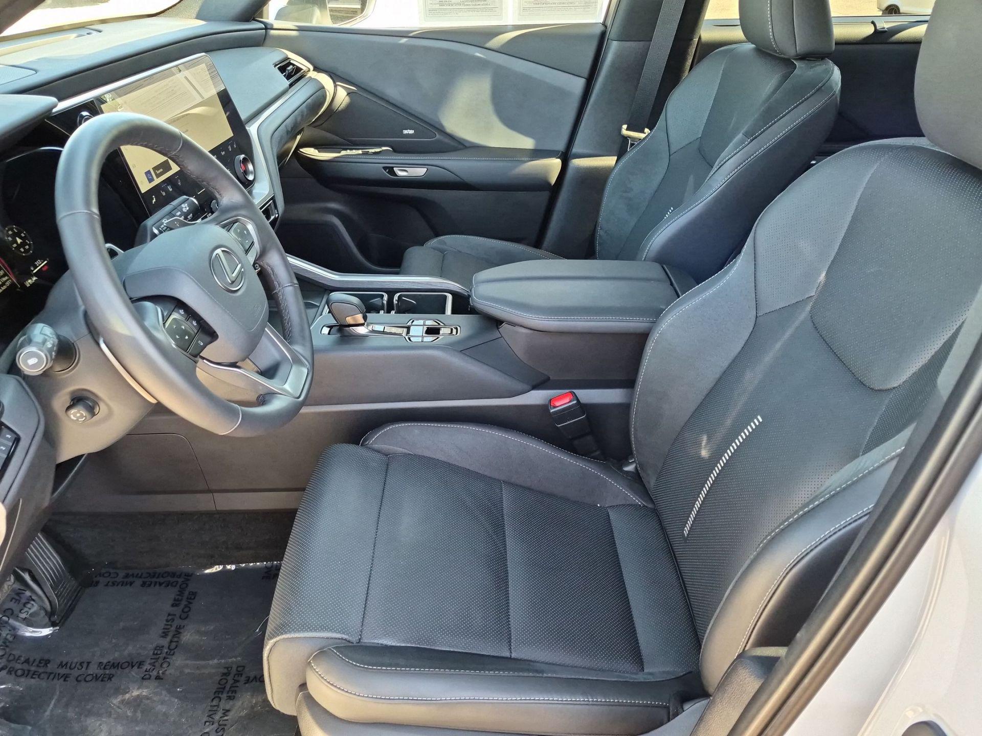 2026 Lexus TX Luxury - Photo 21