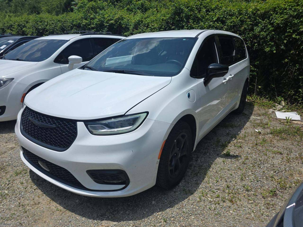 2024 Chrysler Pacifica PHEV