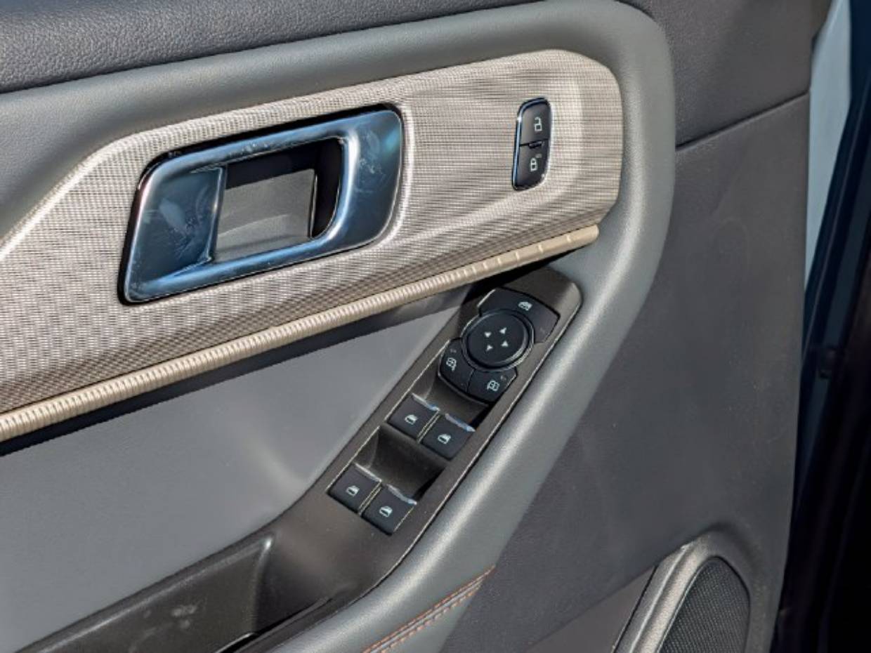 2026 Ford Explorer Active - Photo 35