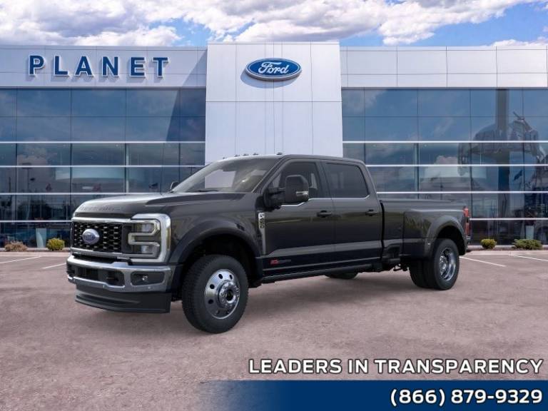 2027 Ford Super Duty F-450 DRW LARIAT 4WD Crew Cab 8' Box