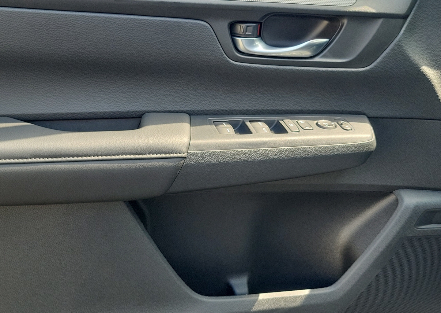 2025 Honda CR-V EX - Photo 19