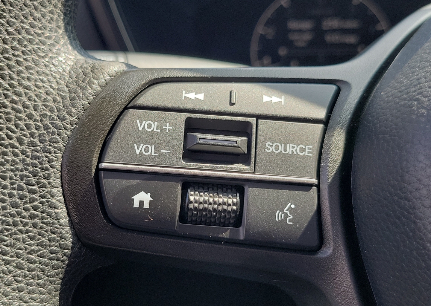 2025 Honda CR-V EX - Photo 23