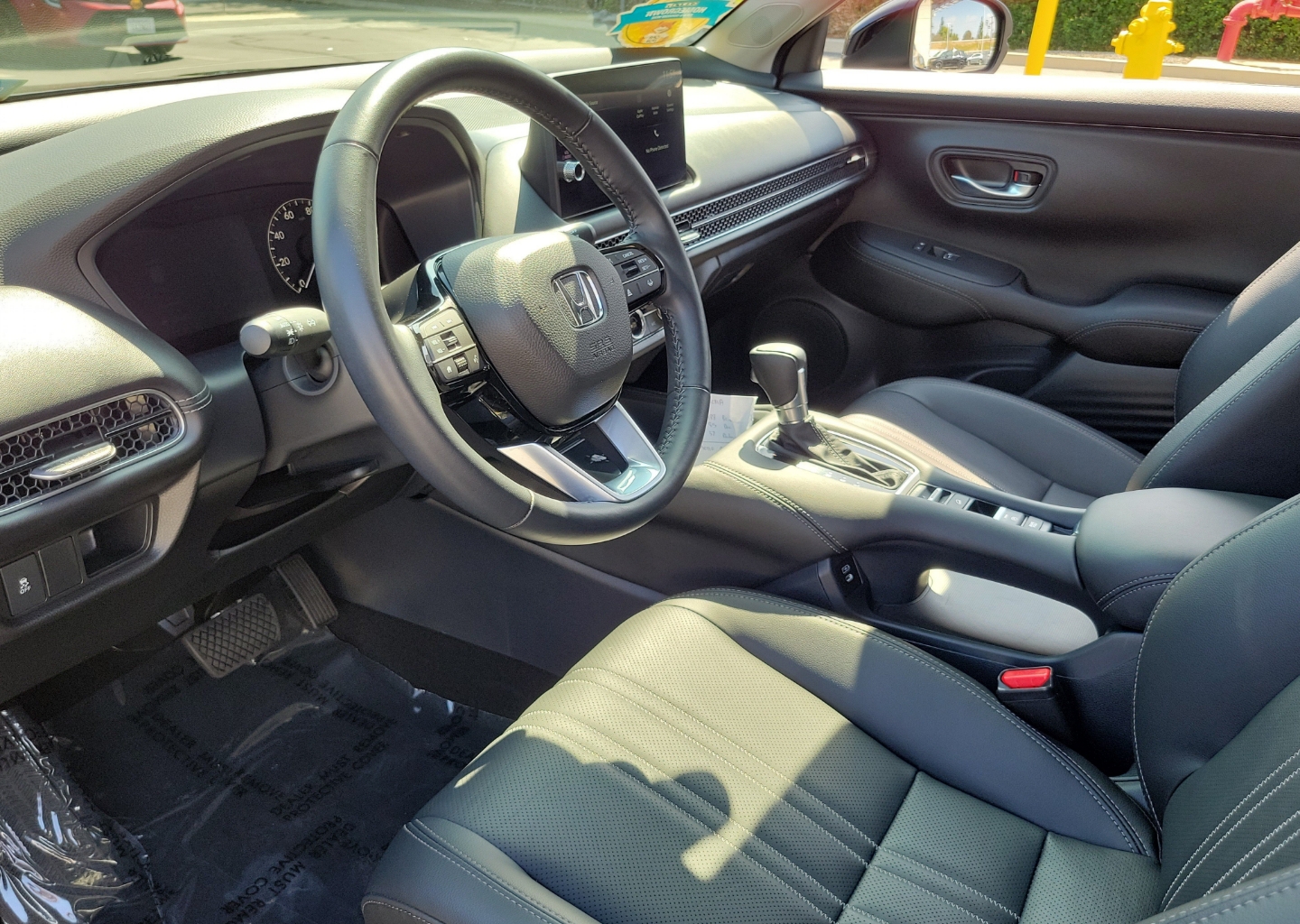 2026 Honda HR-V EX-L - Photo 18