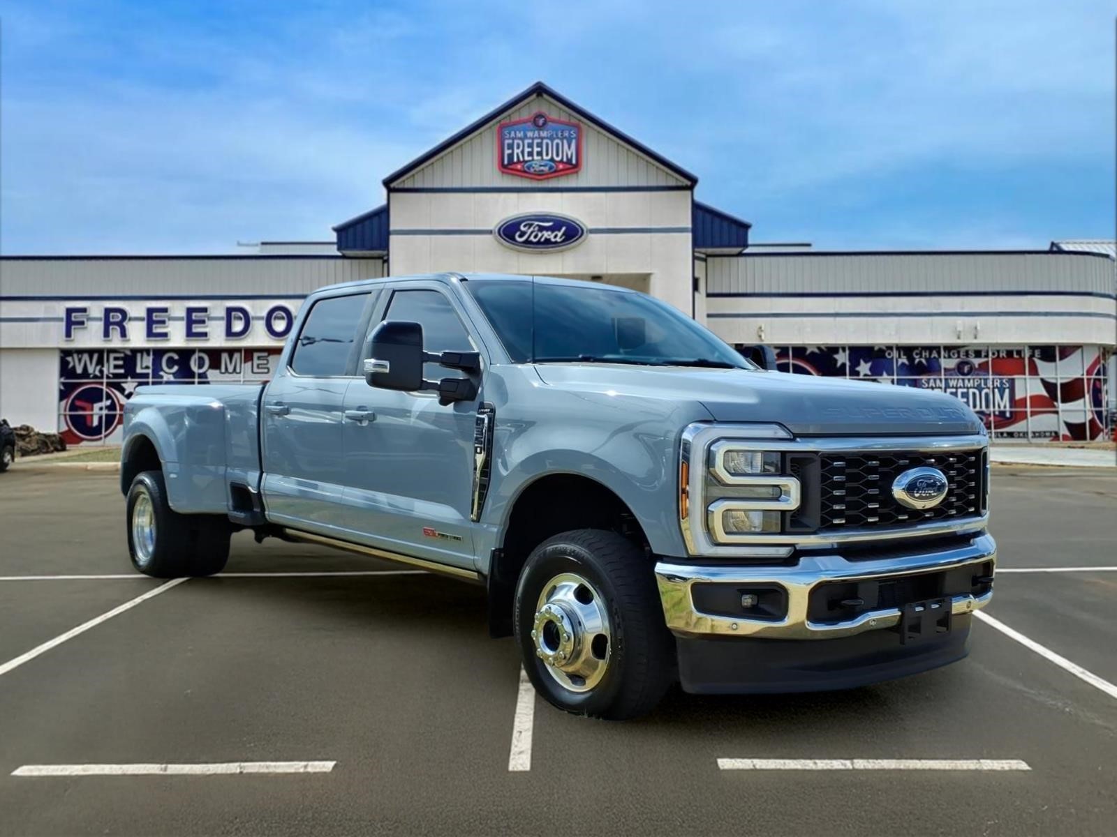2026 Ford F-350SD LARIAT