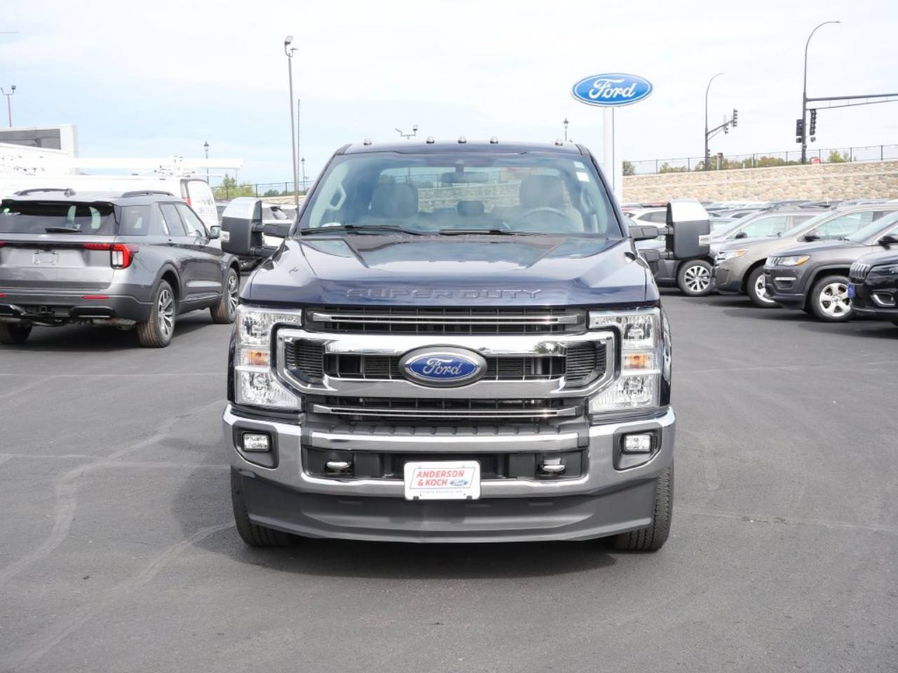 Used 2022 Ford F-350 Super Duty XLT with VIN 1FT8W3BN8NED33651 for sale in North Branch, Minnesota