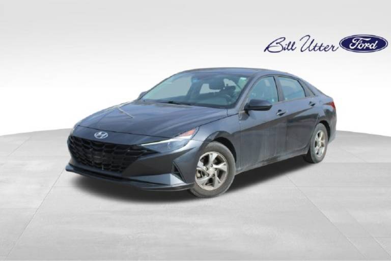 2022 Hyundai Elantra SE